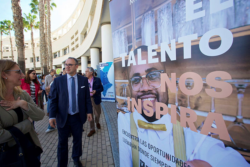 MARATON_DE_EMPLEO_2025_187_jpg_lieqgZLyMa0D8-NjQA0A_dYduOUMydO
