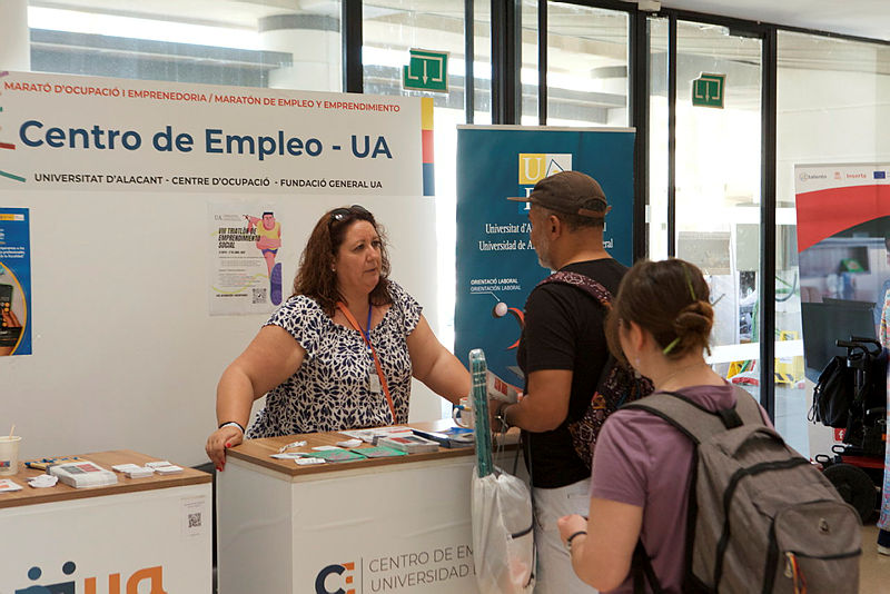 XXVI_MARATON_DE_EMPLEO_Y_EMPRENDIMIENTO_2025_1147_jpg_liejvoPyMTdJ8-NjQA0A_Lw_AnYqUCp