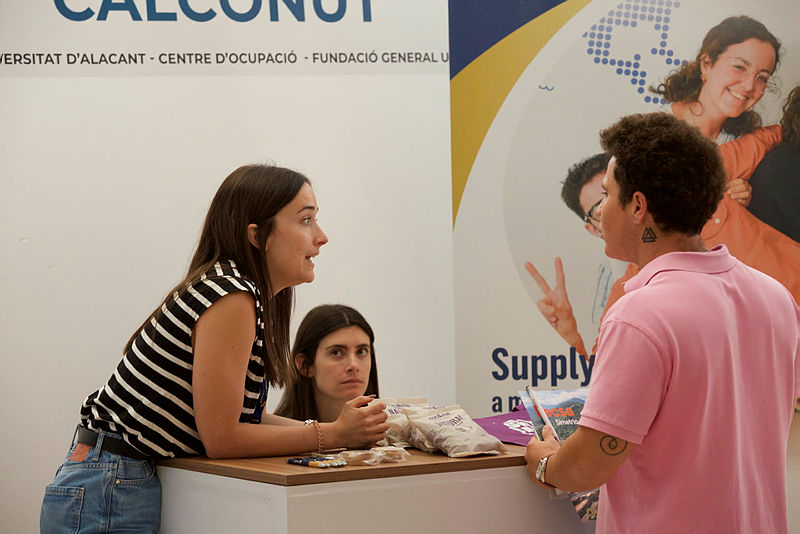 XXVI_MARATON_DE_EMPLEO_Y_EMPRENDIMIENTO_2025_1366_jpg_lieUooDyMVdL8-NjQA0A_ChHZRiHixi