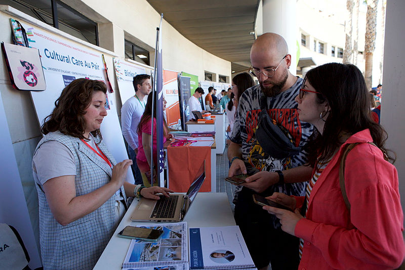 XXVI_MARATON_DE_EMPLEO_Y_EMPRENDIMIENTO_2025_807_jpg_lif2sYvyMQ1F8-NjQA0A_roDhGNUqZG